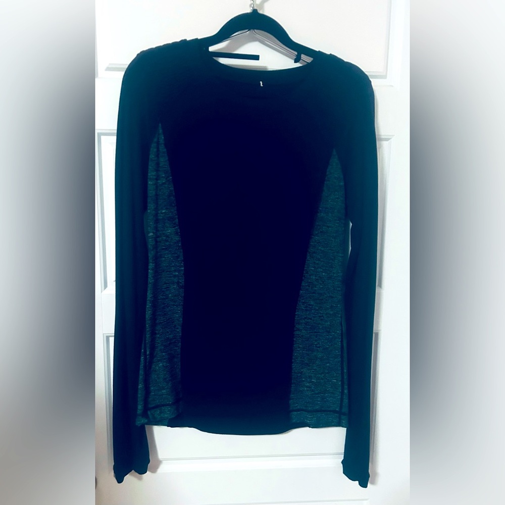 size 6 long sleeve, super soft too toned, Lululemon shirt